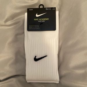 NEW- Nike Academy Soocer/Football Socks size 8-12